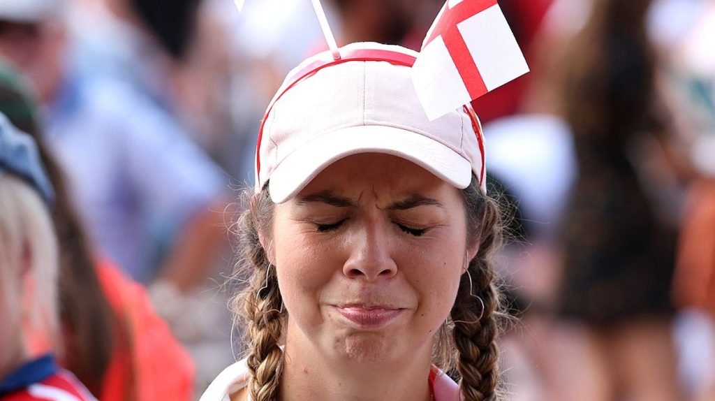 2 Football Fans Watch England Take On Spain In The Womens World Cup Final