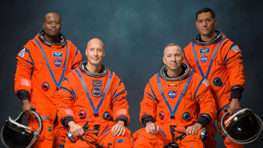 2 NASA Artemis Crew 26160601775098