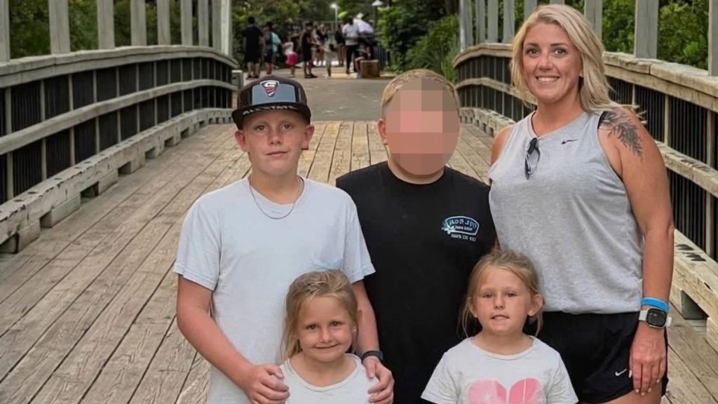 0 Mum twin daughters 7 and son 13 die in horror crash as suspect turns himself in almost THREE mo