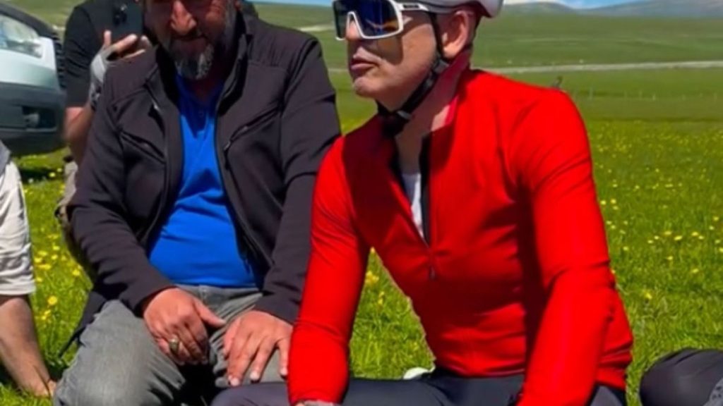1 Lycra Turk 3
