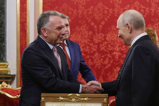 0 High level talks begin in Moscow between Russian President Putin and US representatives