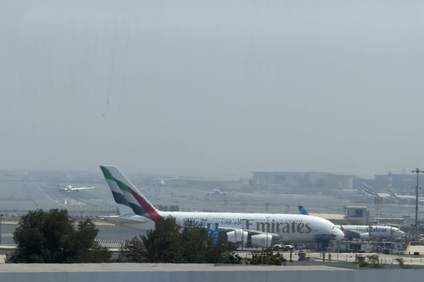 0 Mideast Emergency Landing 26273408185307