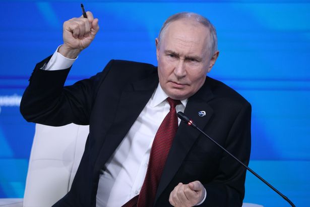 0 Vladimir Putin Takes Part In The Plenary Session Of The Valdai Discussion Club