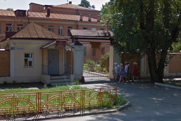1 Place where plague broke out and theres a highly rated chicken shop nearby