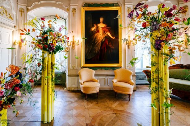 2 Ksiaz Castle hosts Festival of Flowers and Art Poland 01 May 2025